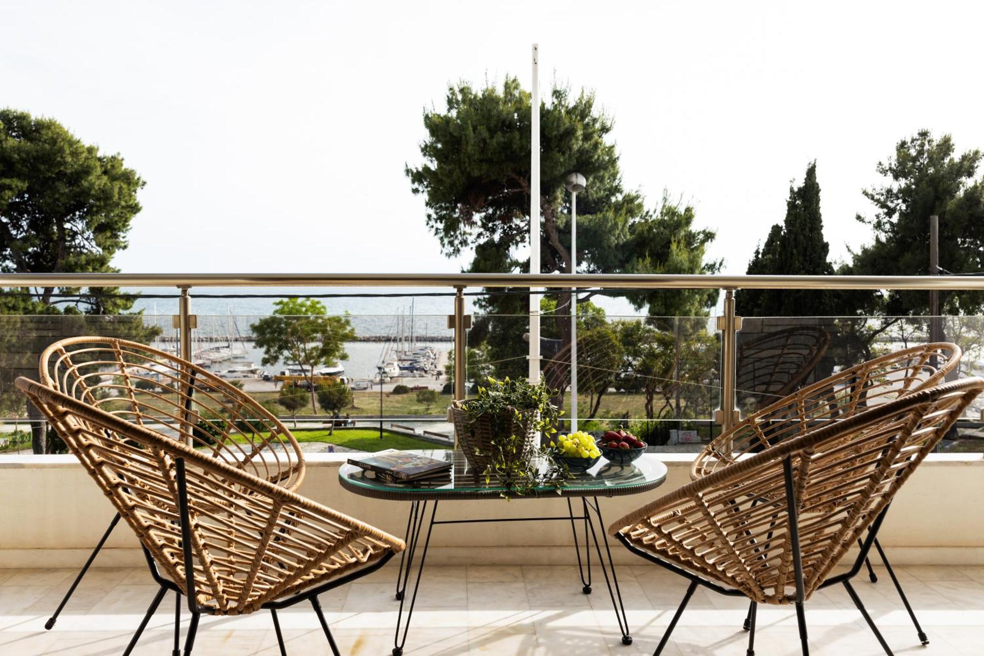 Champagne Sea View Apartment By Binobi! テッサロニキ エクステリア 写真