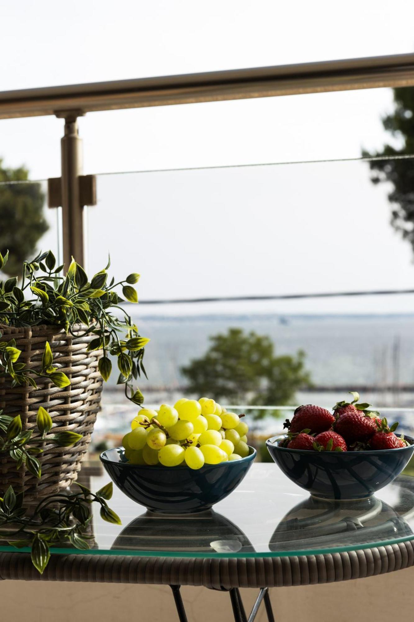 Champagne Sea View Apartment By Binobi! テッサロニキ エクステリア 写真